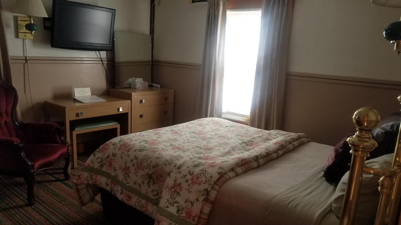 The Eastin Hotel 3*