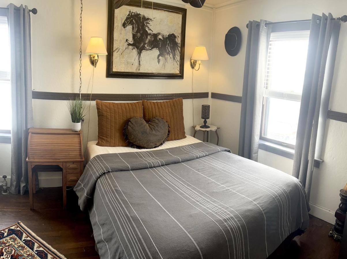 The Eastin Hotel